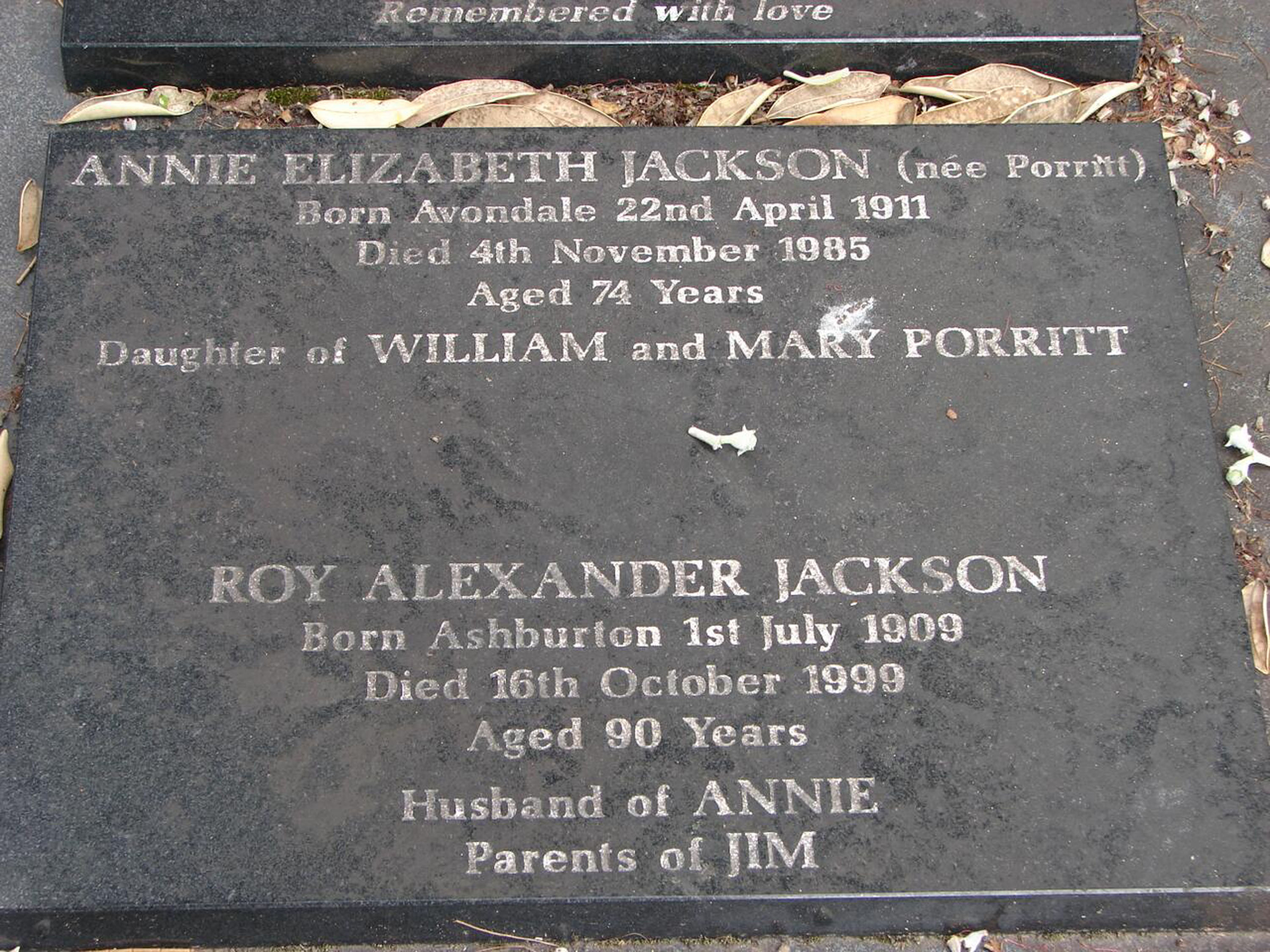 Photo of headstones/Roy Alexander Jackson d 1999 hdstn Auckland